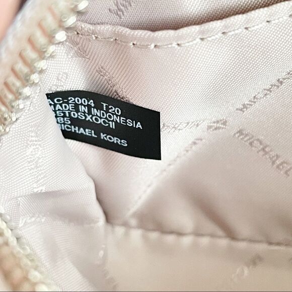 MK Rose Optic White Convertible Quilted Belt Bag - Picture 11 of 13